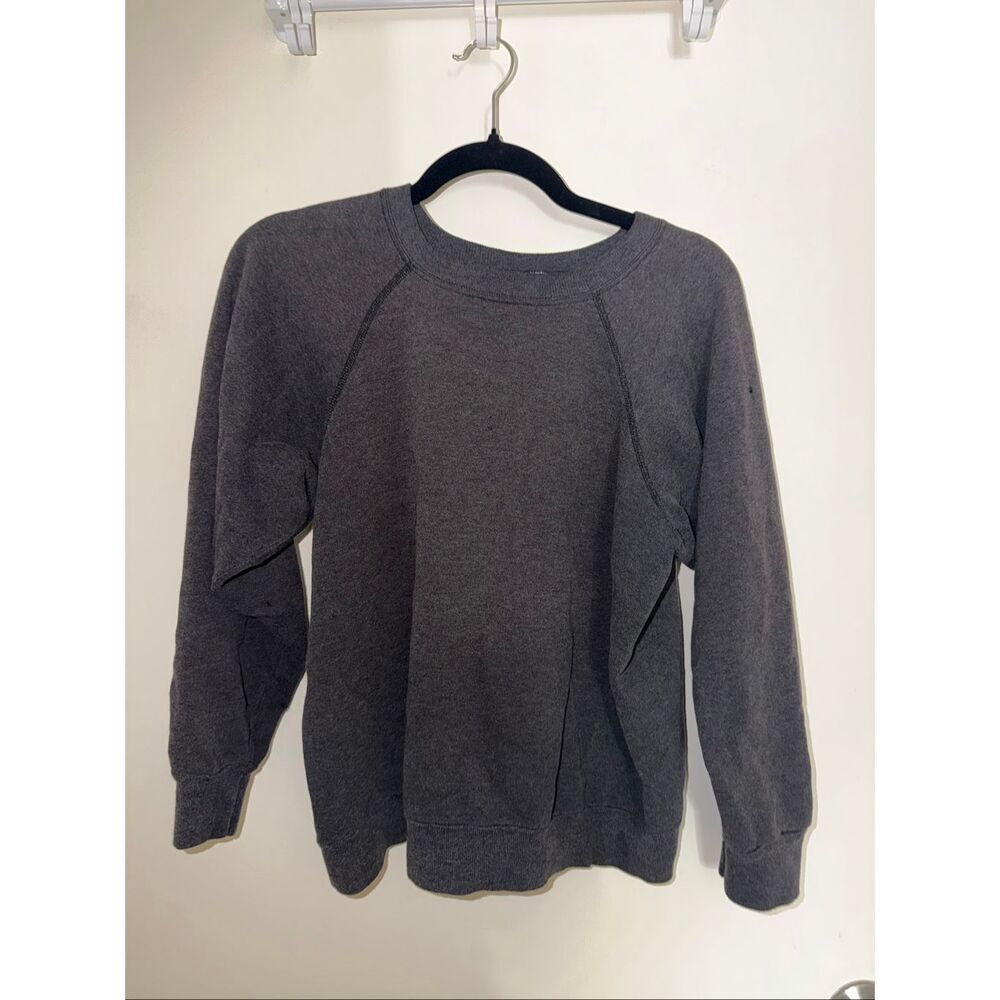 vintage crewneck sweater gray size S (holes are part of the design)